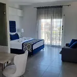 Rania アパートホテル スカラ・ポタミアス