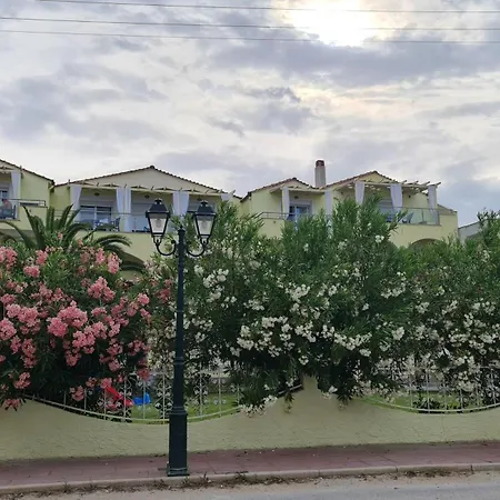 Rania Ξενοδοχείο με διαμερίσματα 3*