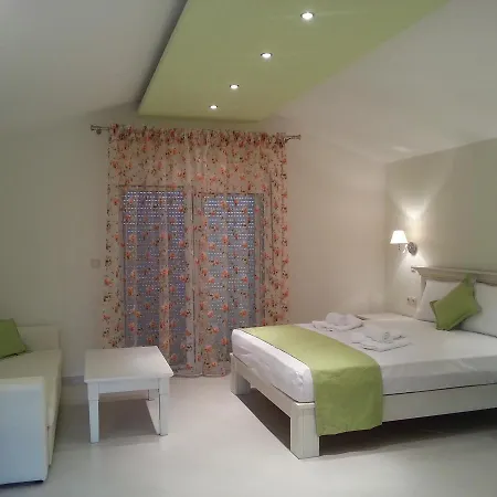 Ξενοδοχείο με διαμερίσματα Rania 3*