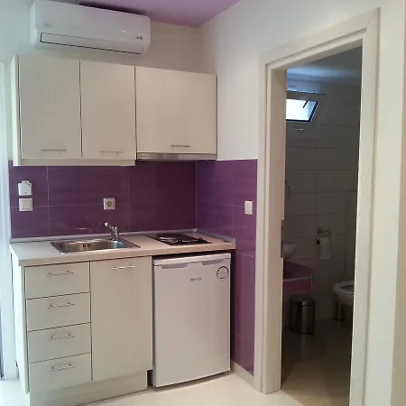 Rania Lägenhetshotell 3*