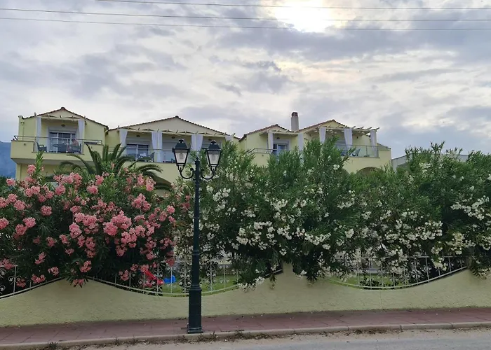 Rania アパートホテル 3*