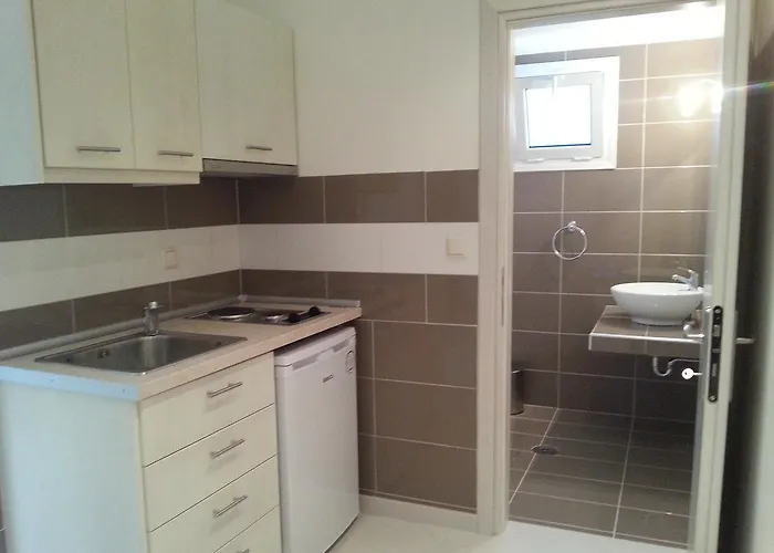 アパートホテル Rania 3*